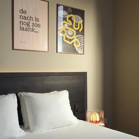Отель Townhouse &