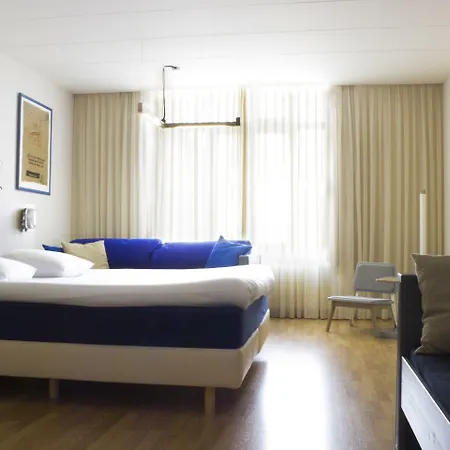 Townhouse & Hotel 4*