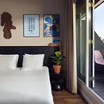 Townhouse & 4* מאסטריכט