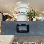 Townhouse & 4* מאסטריכט