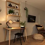 Townhouse & מלון