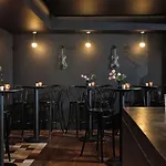 Townhouse & 4* 마스트리흐트