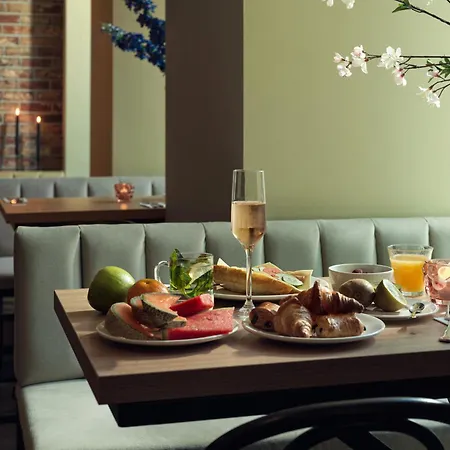 Szálloda Townhouse & 4*