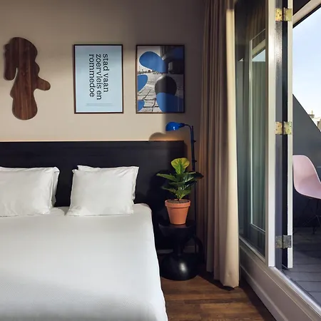 Townhouse & 4* מאסטריכט