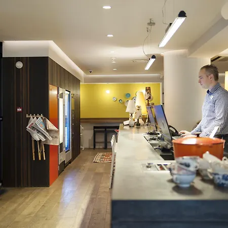 Townhouse & 酒店 4*