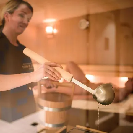 Townhouse & 4* Maastricht