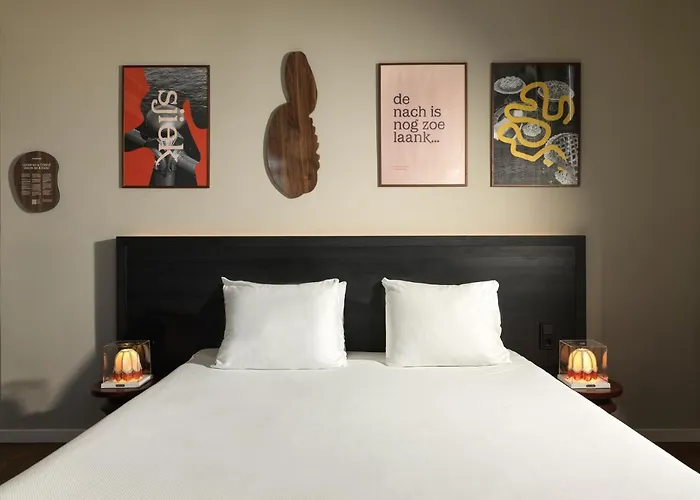 فندق Townhouse & 4*