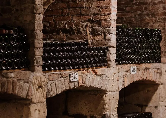 Townhouse & فندق