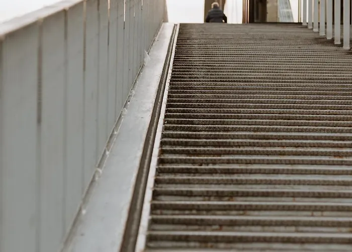 فندق Townhouse &