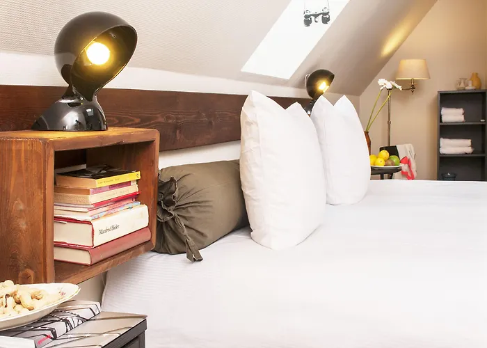 Townhouse & Hotel 4*