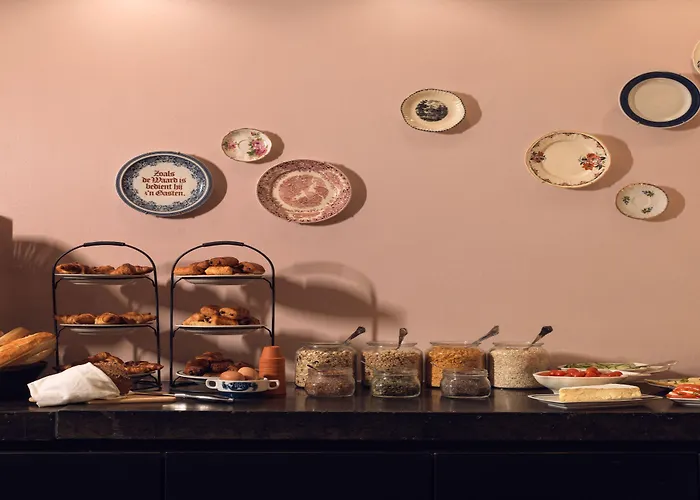 فندق Townhouse &