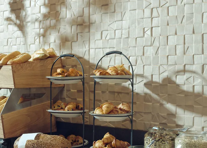 Hotel Townhouse & 4*