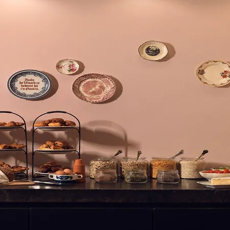 Hotel Townhouse &